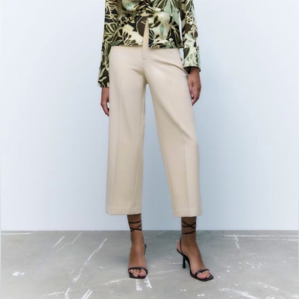 Zara oyster white culottes. Small